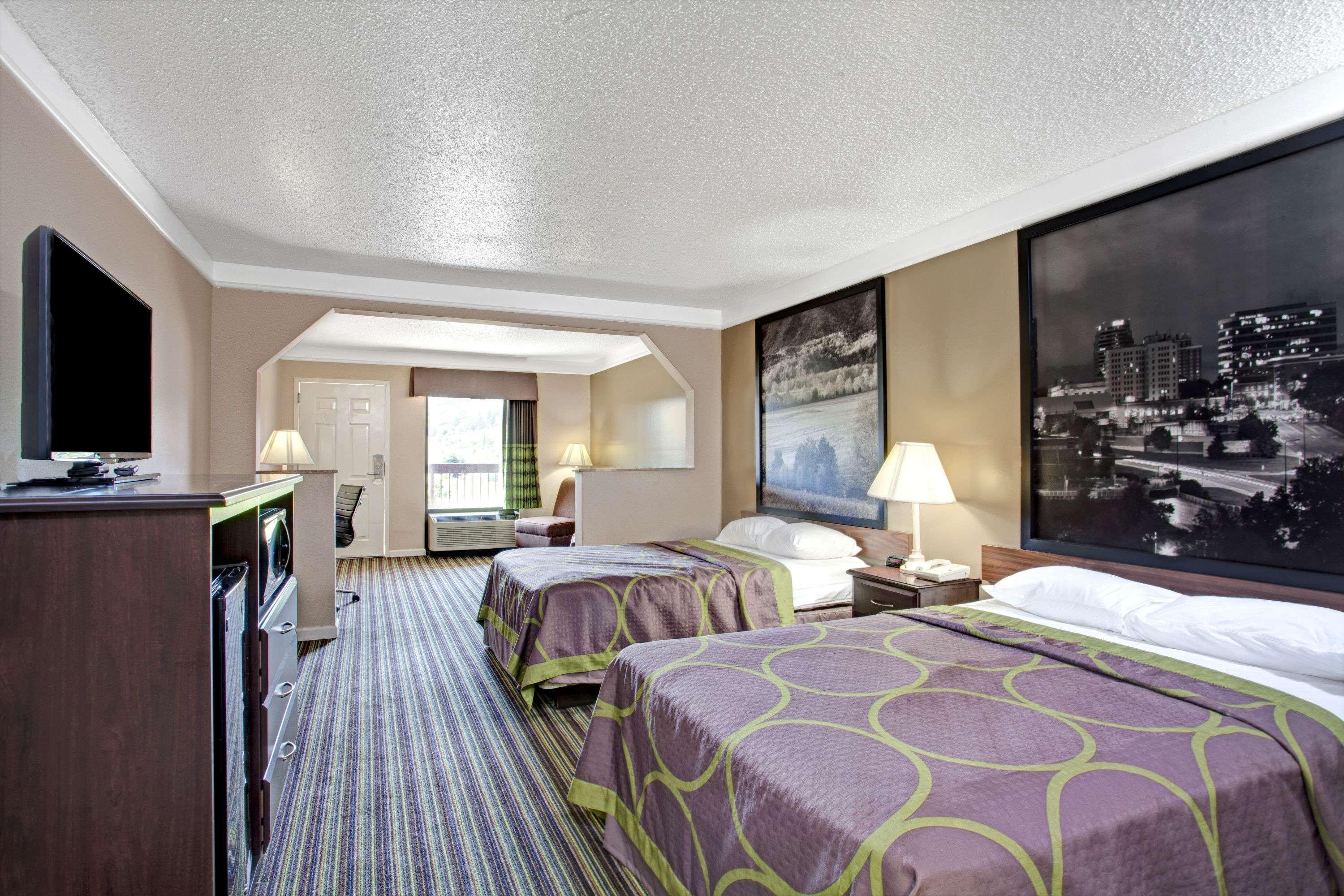 Super 8 By Wyndham Knoxville East Экстерьер фото