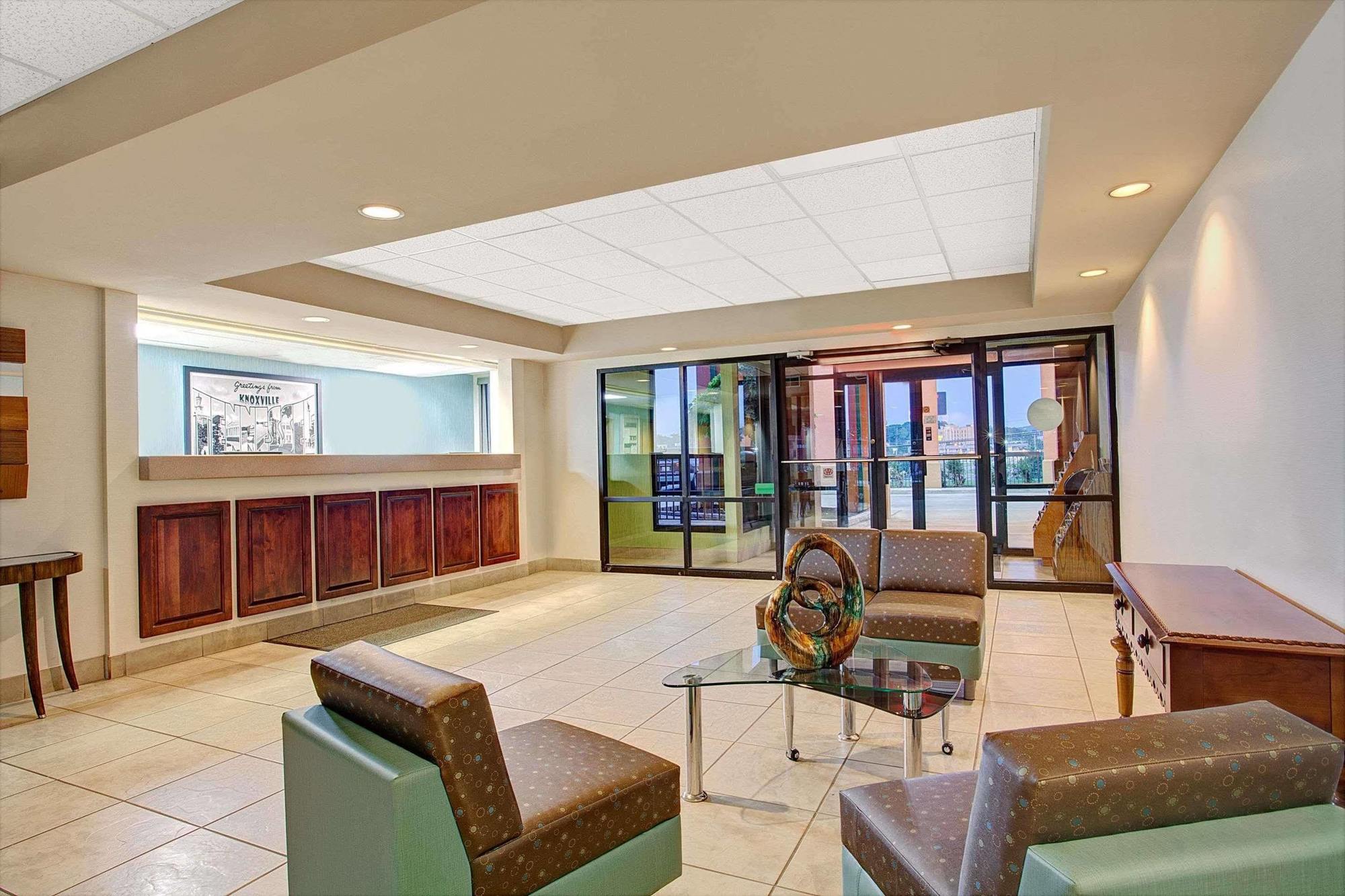 Super 8 By Wyndham Knoxville East Экстерьер фото